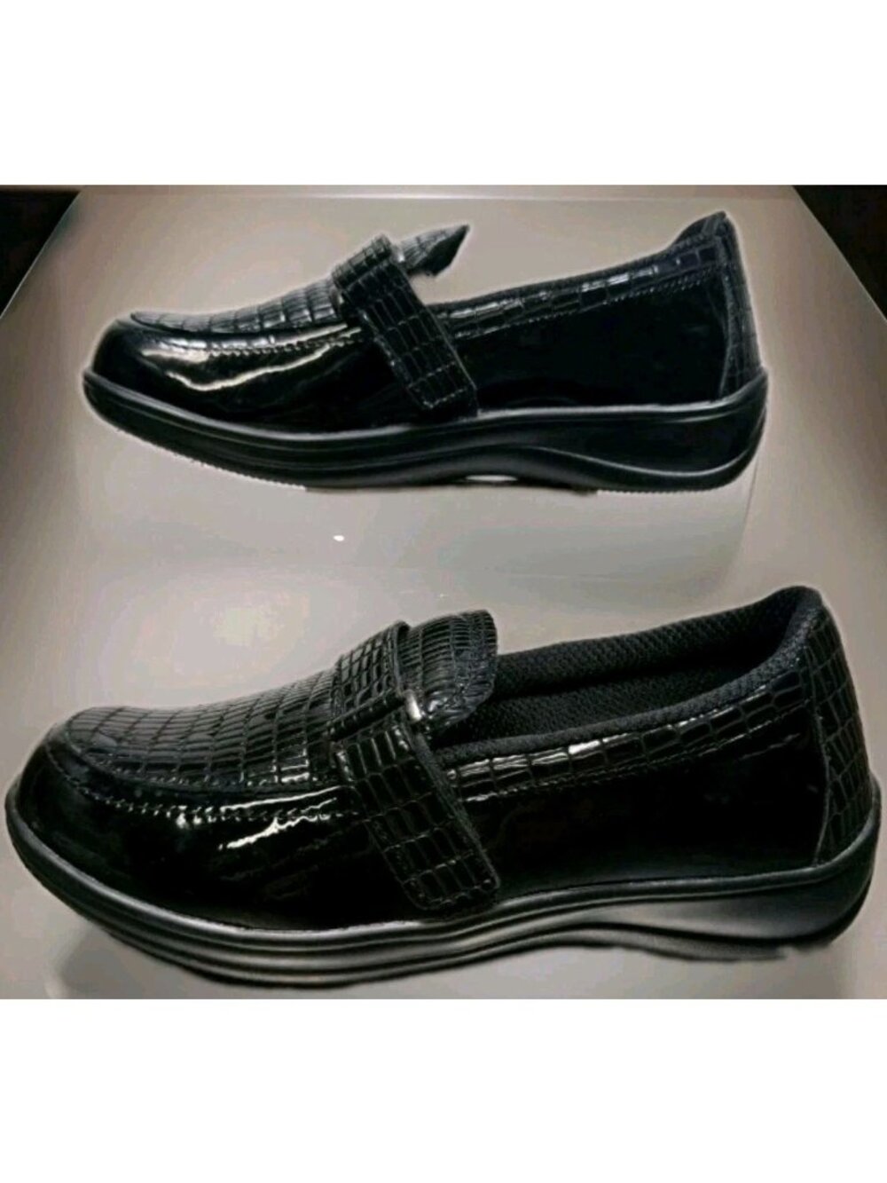 ORTHOFEET 819 CHELSEA CROC Black Women’s Size 11 D Patent Leather Shoes